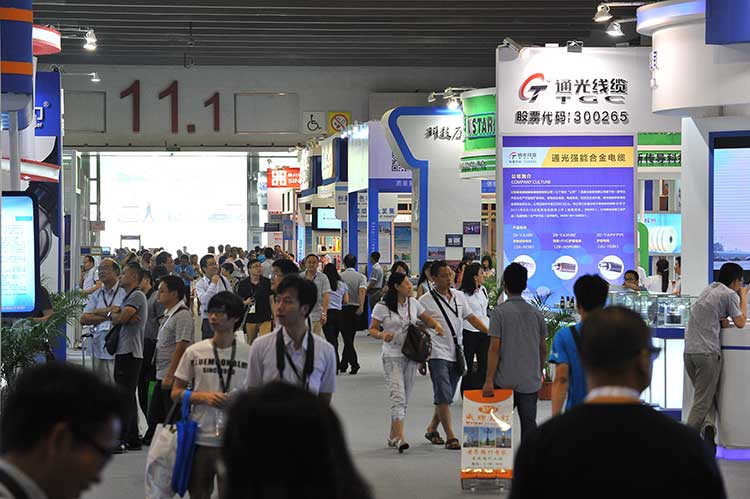 GIWC14 Aisle 1.JPG