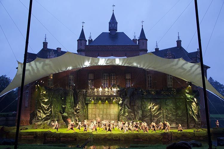 Robe Albert 1 Westerlo Castle 24 HIGH