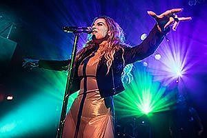 JoJo Mad Love con Elation